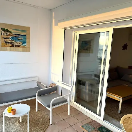 Apartment En La Playa Del Segon Moll *